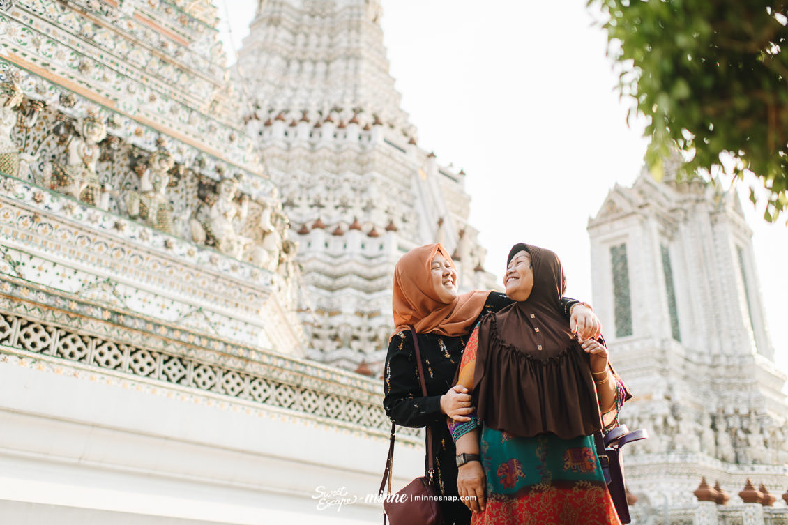 Memorable Wat Arun Bangkok Dyah with Mom วัดอรุณราชวรารามราชวรมหาวิหาร