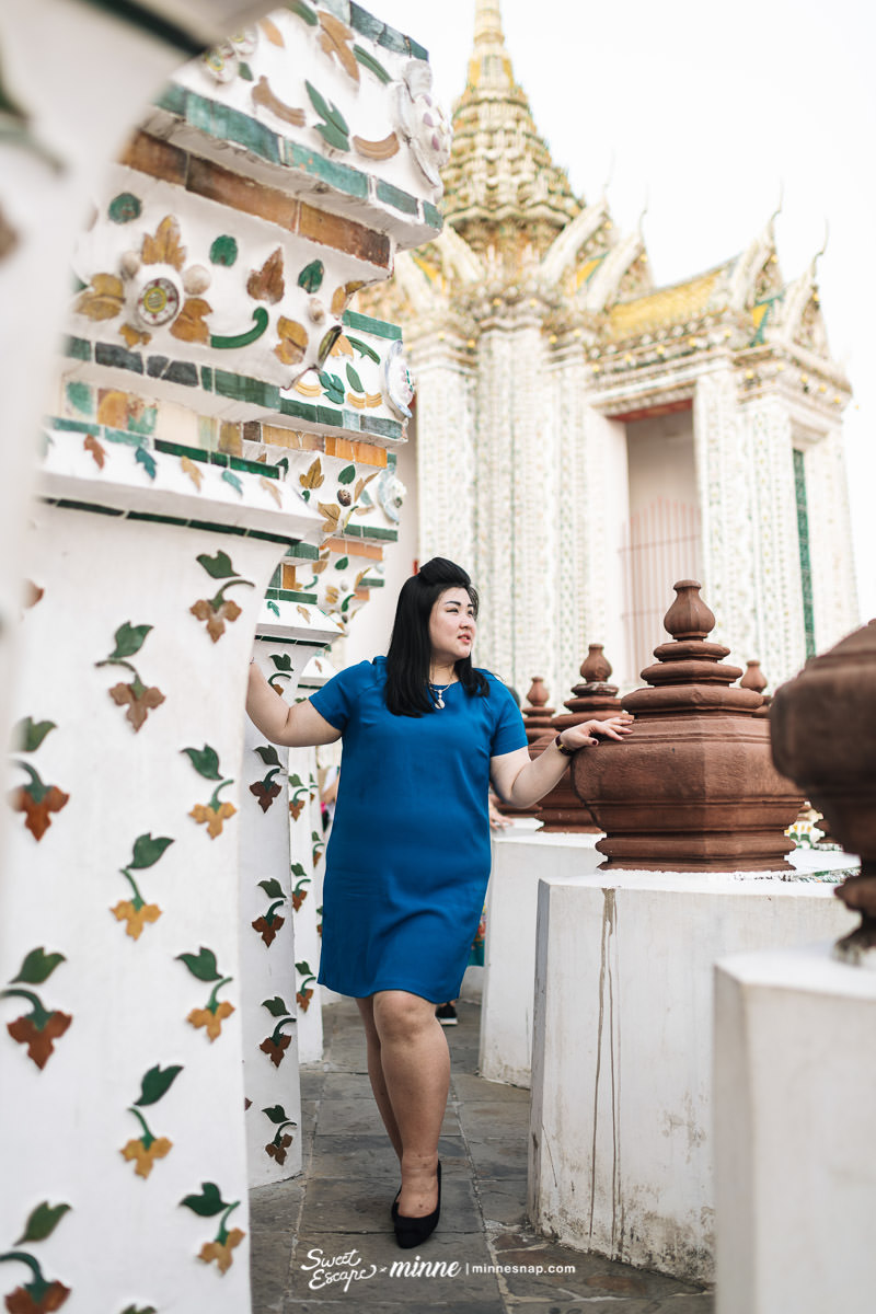 Big Family Photoshoot at Wat Arun from Singapore