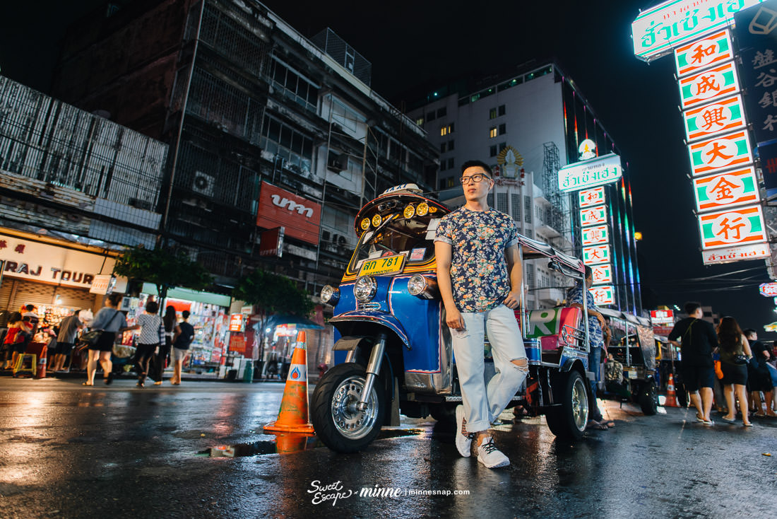 Yaowarat road and BTS Chong nonsi Portrait in Bangkok - เยาวราช และบีทีเอส ช่องนนทรี