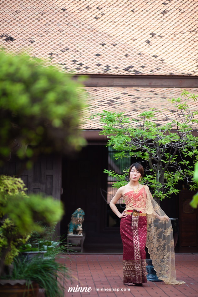 taiwan girl in thai traditional costume 11