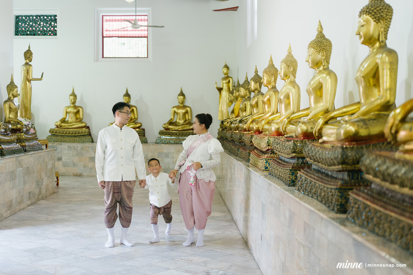 wat pho family photoshoot mamaew toshi ren 11