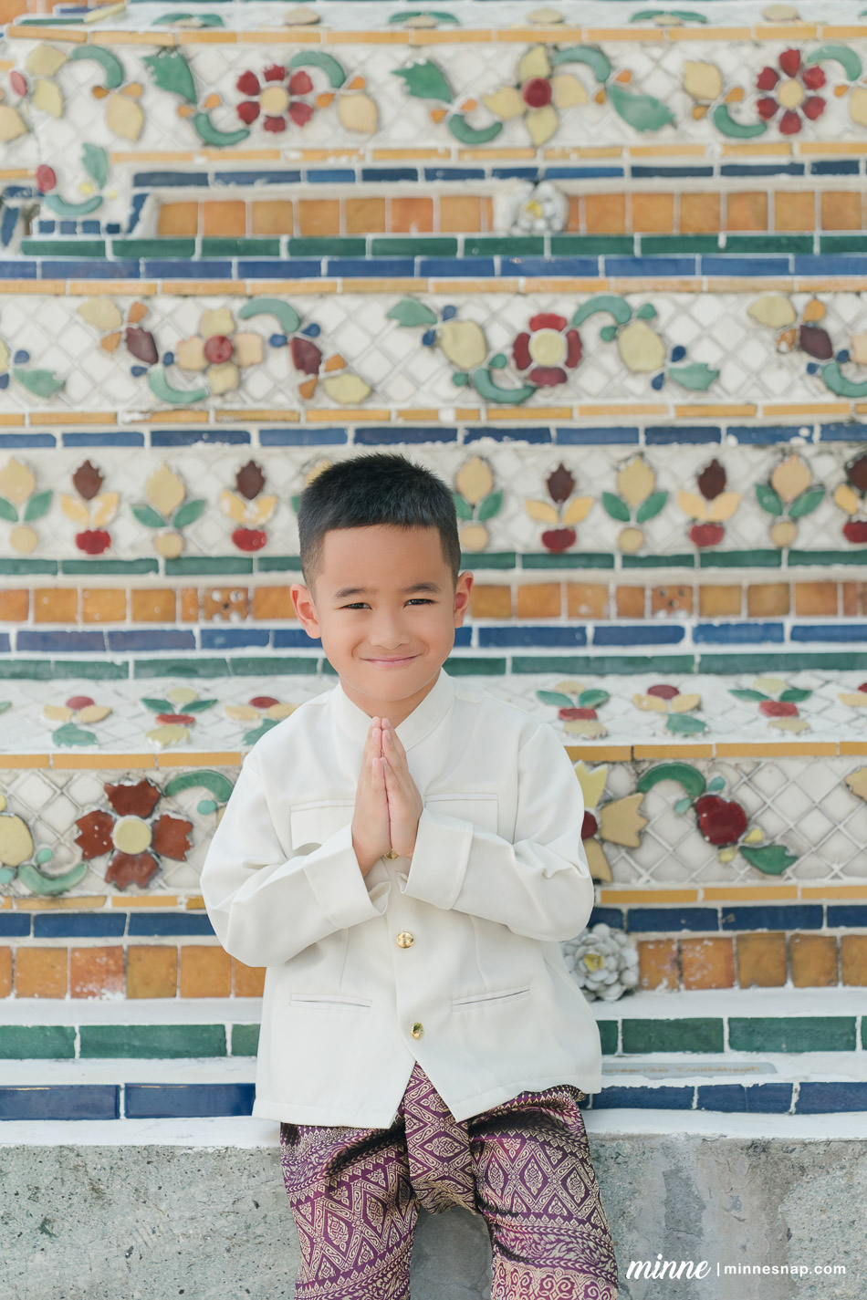 wat pho family photoshoot mamaew toshi ren 5