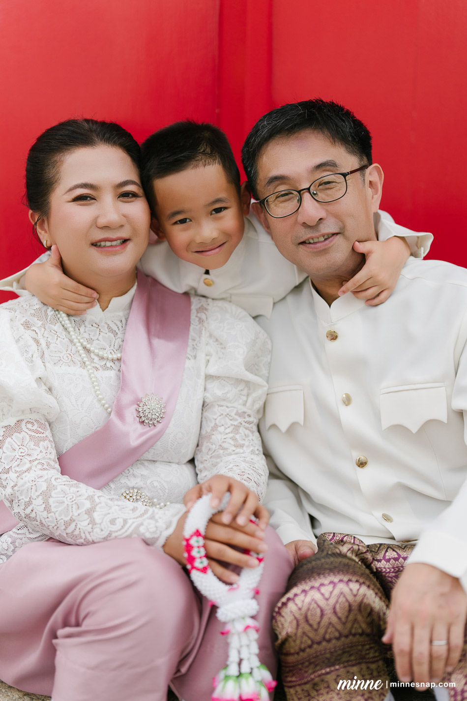 wat pho family photoshoot mamaew toshi ren 52
