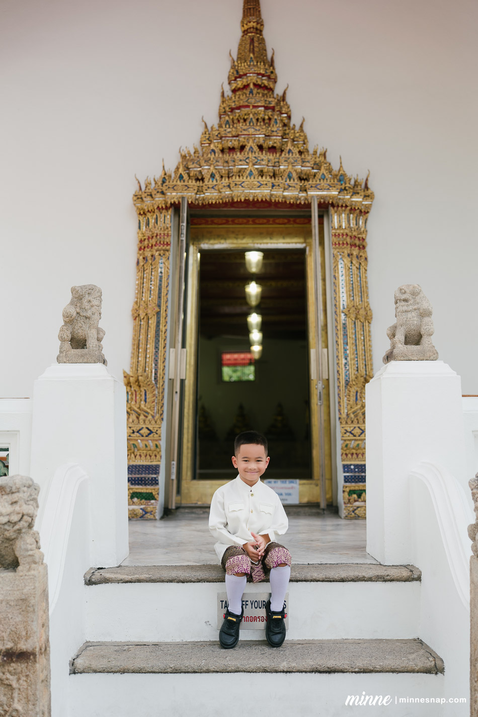 wat pho family photoshoot mamaew toshi ren 6