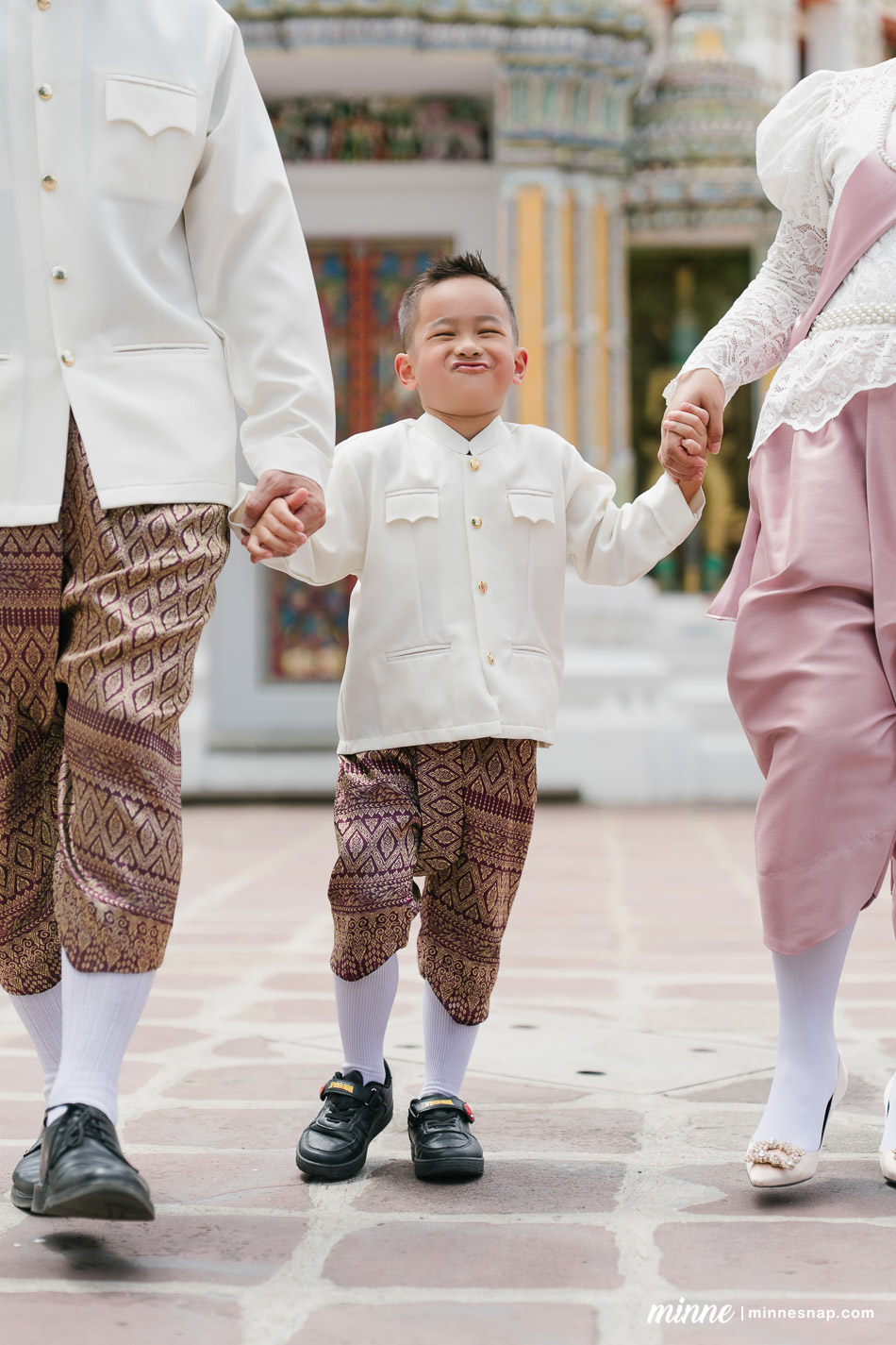 wat pho family photoshoot mamaew toshi ren 61