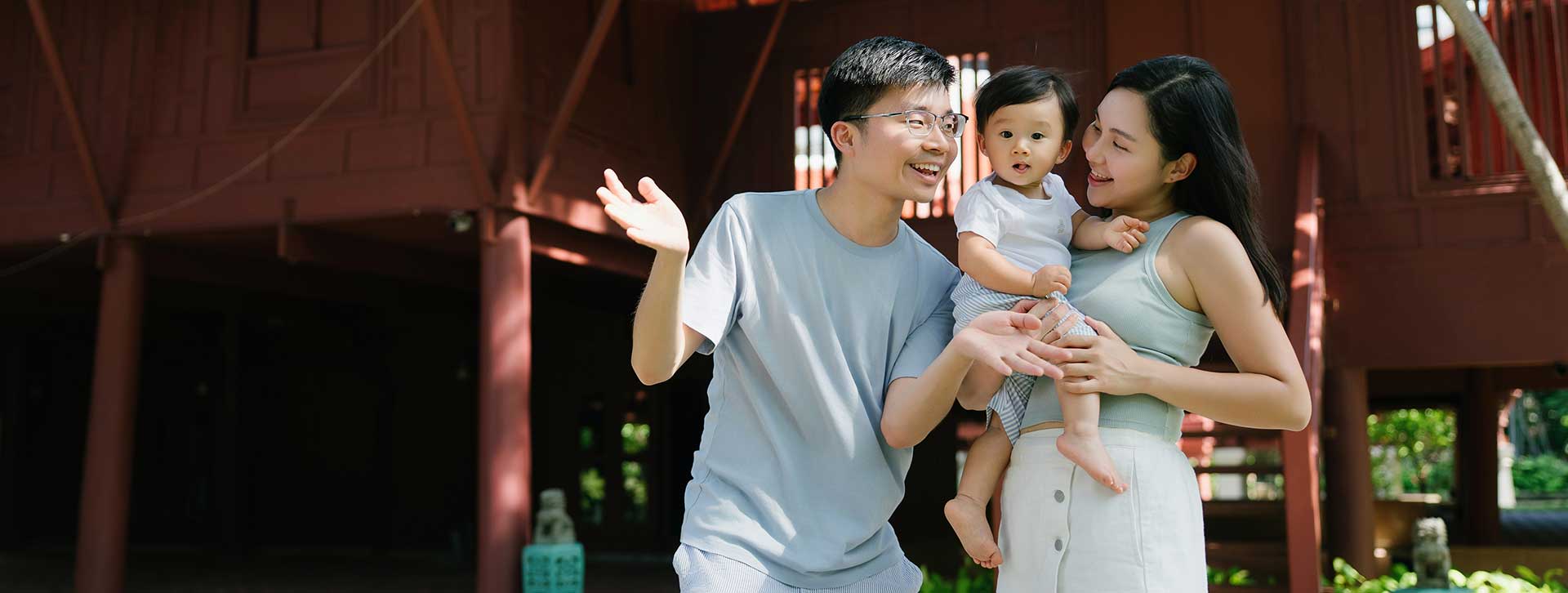 bangkok family photographer chulalongkorn zack long cover