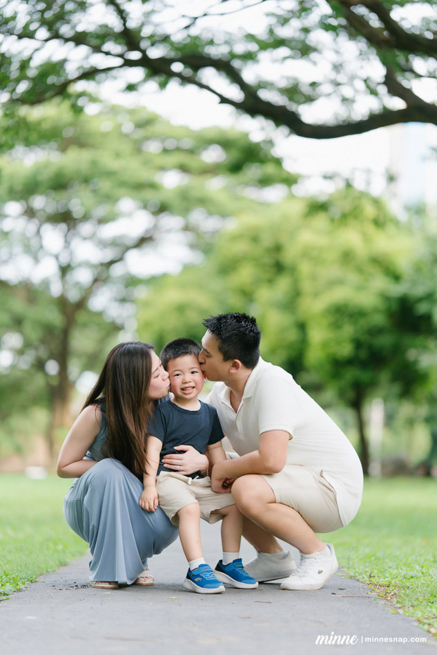 bangkok maternity pregnancy photoshoot lumpini park 2026 11