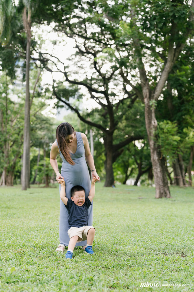 bangkok maternity pregnancy photoshoot lumpini park 2026 15