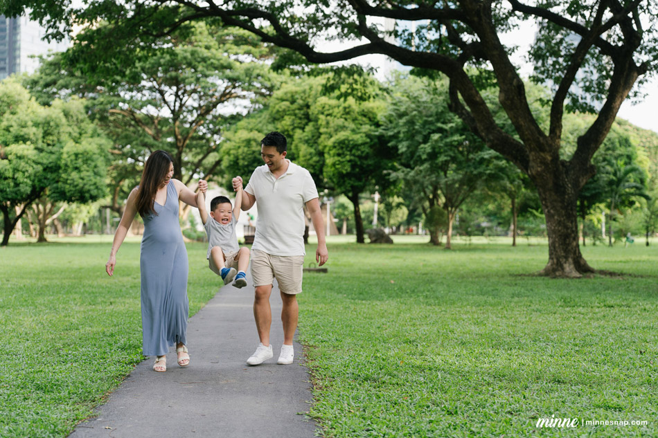 bangkok maternity pregnancy photoshoot lumpini park 2026 5