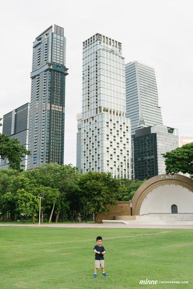 bangkok maternity pregnancy photoshoot lumpini park 2026 56
