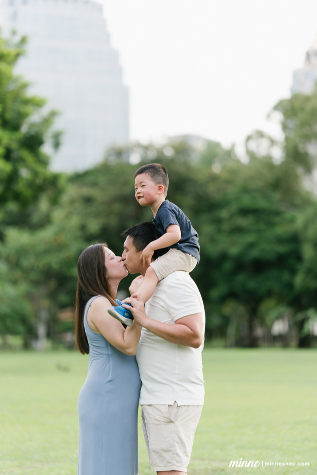 bangkok maternity pregnancy photoshoot lumpini park 2026 66
