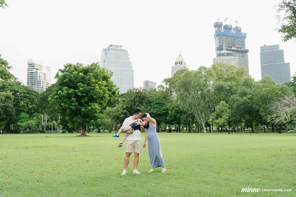bangkok maternity pregnancy photoshoot lumpini park 2026 69
